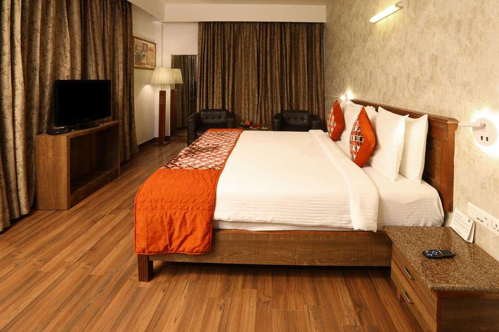 Comfort Inn Alstonia Amritsar Zimmer foto
