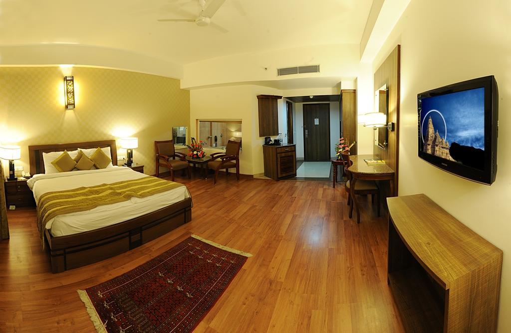 Comfort Inn Alstonia Amritsar Exterior foto